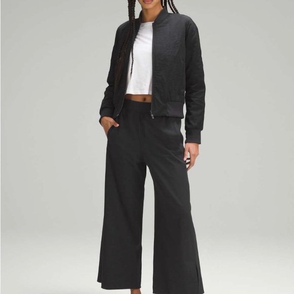 lululemon athletica Pants - Lululemon Stretch Woven Wide-Leg High-Rise Cropped black Pants NWOT